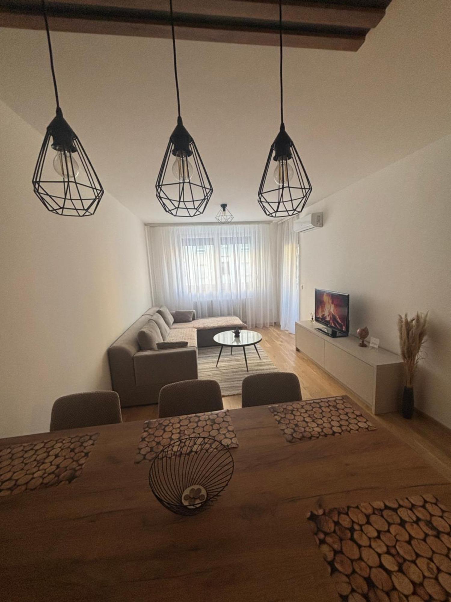 Stan Na Dan Santo Apartment Banja Luka
